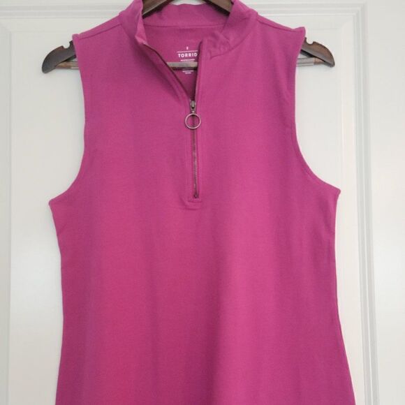 Torrid  Pink Blouse‎ 95% cotton 55% spandex,  size 2 - Picture 1 of 5